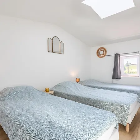 Milena - - Puy Dufou - Grande Capacite