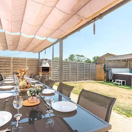 Milena - - Puy Dufou - Grande Capacite Vakantiehuis Les Épesses