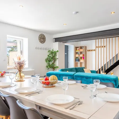 Milena - - Puy Dufou - Grande Capacite