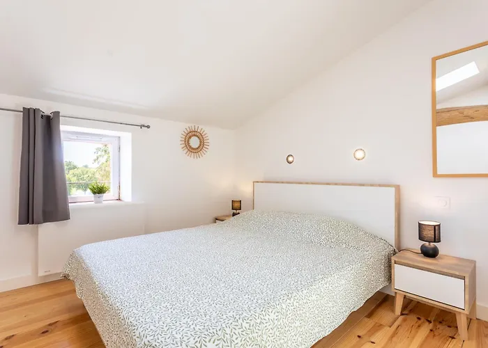 펜션 Milena - - Puy Dufou - Grande Capacite Les Épesses