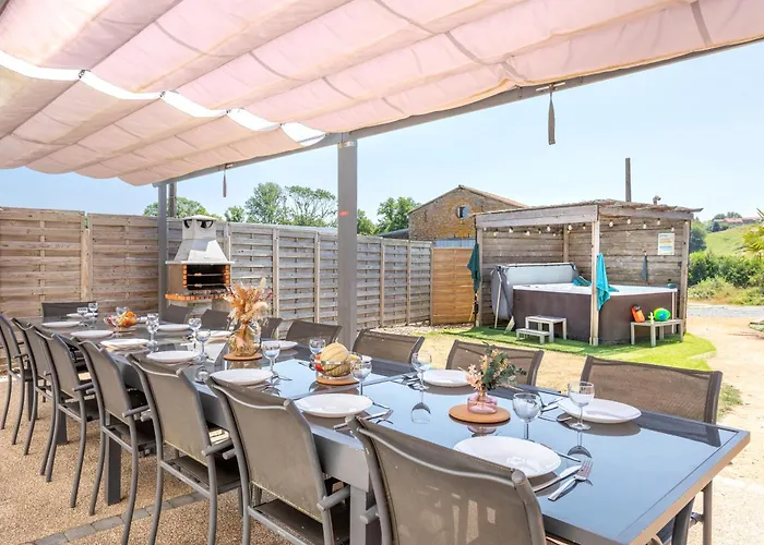 Milena - - Puy Dufou - Grande Capacite * Les Épesses